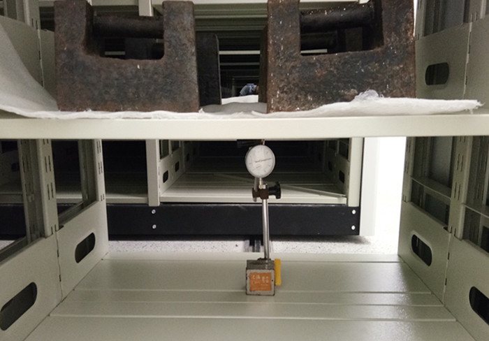 海發(fā)鋼制家具產(chǎn)品有密集架，文件柜，公寓床，更衣柜，活動(dòng)柜，貨架，醫(yī)用柜等。