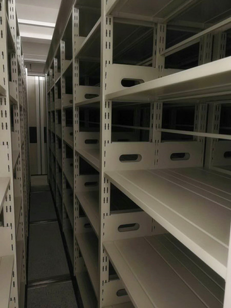 海發(fā)專業(yè)生產(chǎn)密集架、密集柜，提供密集架安裝服務(wù)，已有千萬個(gè)客戶選擇海發(fā)密集架。