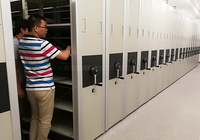 海發(fā)專(zhuān)業(yè)生產(chǎn)密集架、智能密集架、封閉式密集架、手動(dòng)密集架